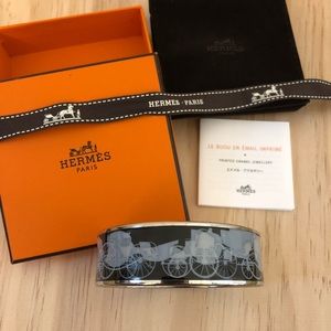 Hermès Wide Black Carriage Enamel Bangle GUC